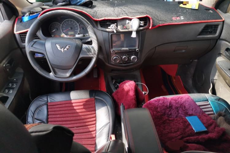 Used Wuling Hongguang 2015 1.2L S Base Model China IV