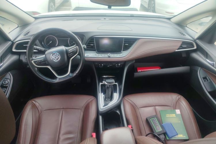 Used Buick GL6 2018 18T 6-Seater Prestige Model Center Console