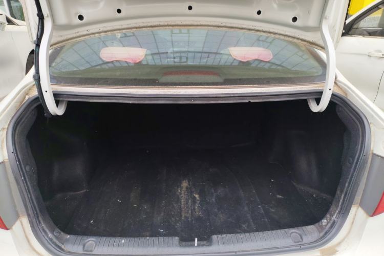 Used Kia K2 2012 Sedan 1.4L MT TOP Commemorative Edition Trunk