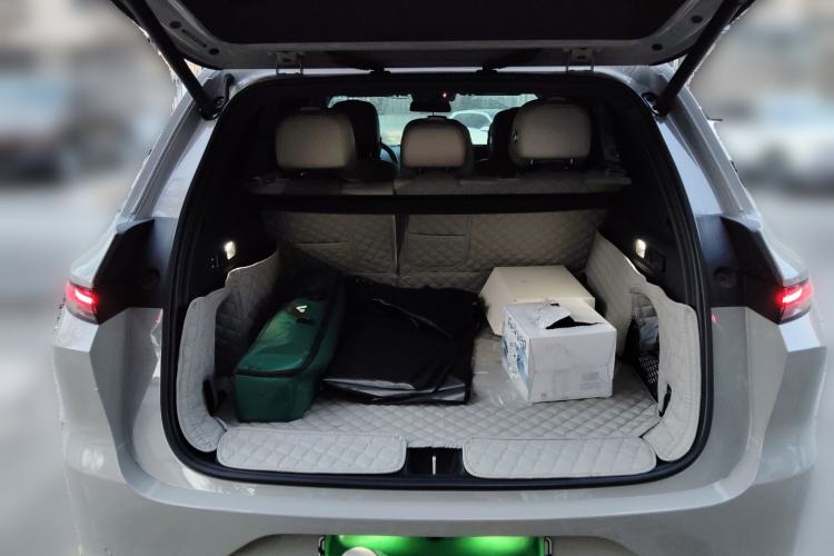 Used Li Auto L6 2024 Max Trunk