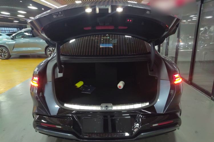 Used Denza Z9 2024 1100 km Four-Wheel Drive Max Version