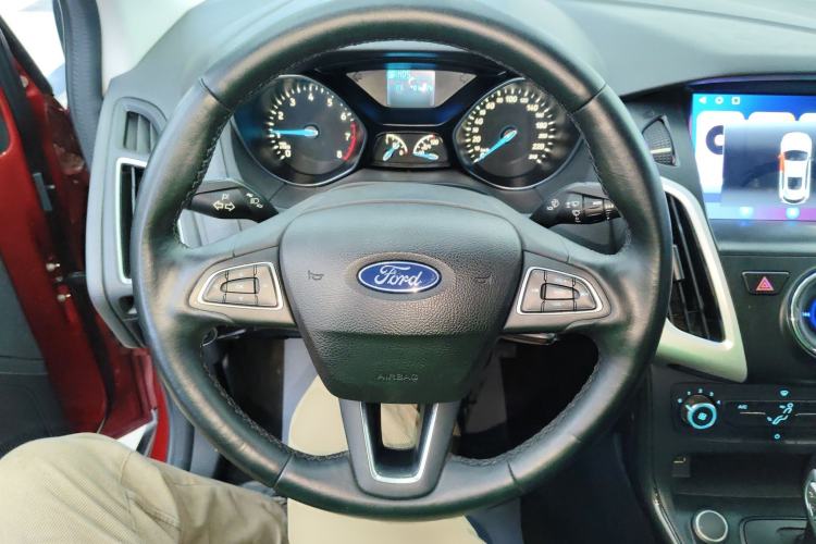 Used Ford Focus 2018 Sedan Classic 1.6L Automatic Trendy SmartDrive Edition