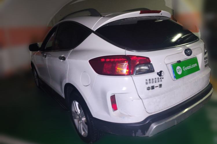 Used Bestune X80 2015 2.0L automatic comfort version

