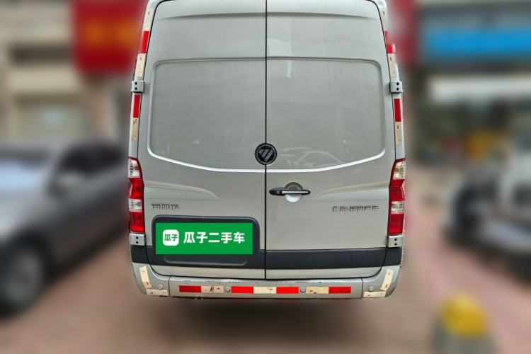 Used Foton Toano 2024 Tuyano Pro Van 2.0T Manual Rear-Wheel Drive Extended Wheelbase Mid-Roof Configuration Single Rear Tire 3-Seater
