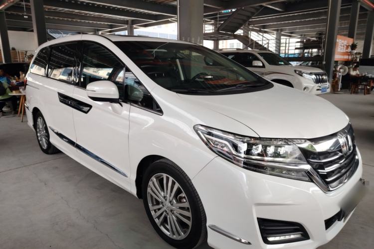 Used Honda Elysion 2016 2.4L Luxury Edition
