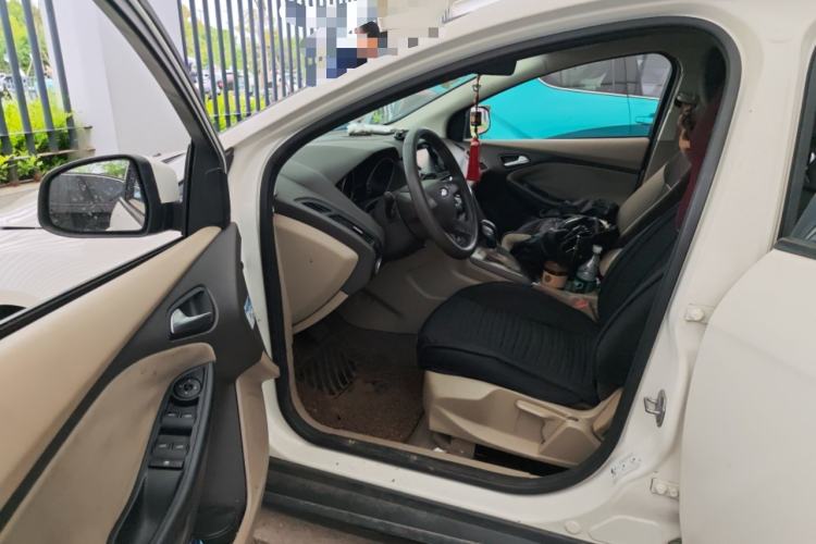 Used Ford Focus 2012 Sedan 1.6L Automatic Comfort Model