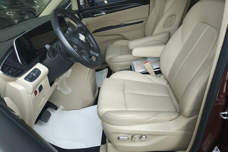 Used Buick GL8 2022 ES Landtrek 653T Luxury Edition
