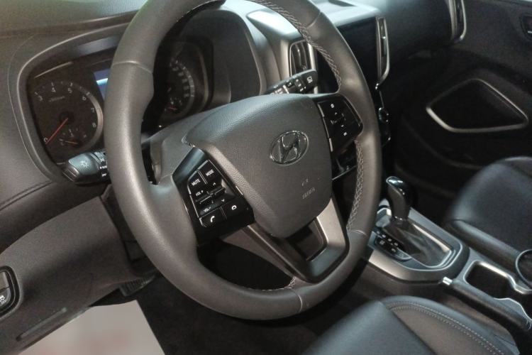 Used Hyundai ix35 2019 2.0L Automatic 2WD Zhiyong·Changxiang Edition China V Standard Steering Wheel