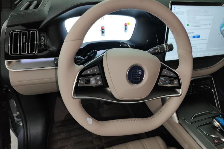 Used BYD Tang New Energy 2025 Intelligent Driving Version DM-i 115KM Flagship Edition Steering Wheel