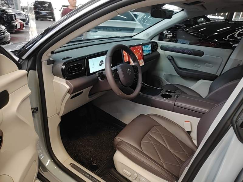 Used Leapmotor C11 2024 All-Electric 580 Luxury Edition — 15