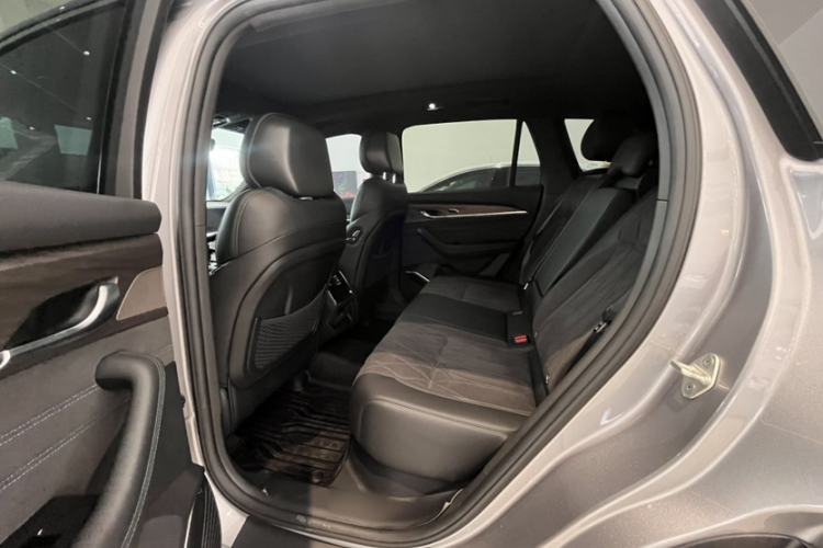 Used Geely Auto Monjaro L 2025 Dongfang Yao 2.0TD Automatic All-Wheel-Drive Wangyue Edition Interior 3