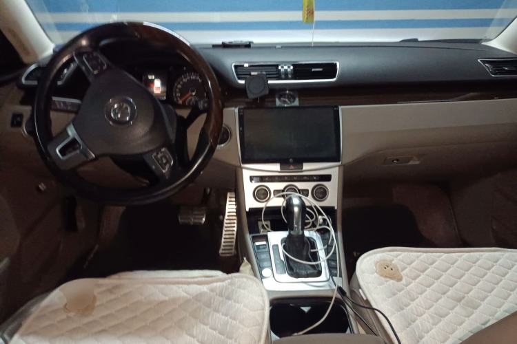 Used Volkswagen Magotan 2015 1.8TSI Prestige Model Center Console