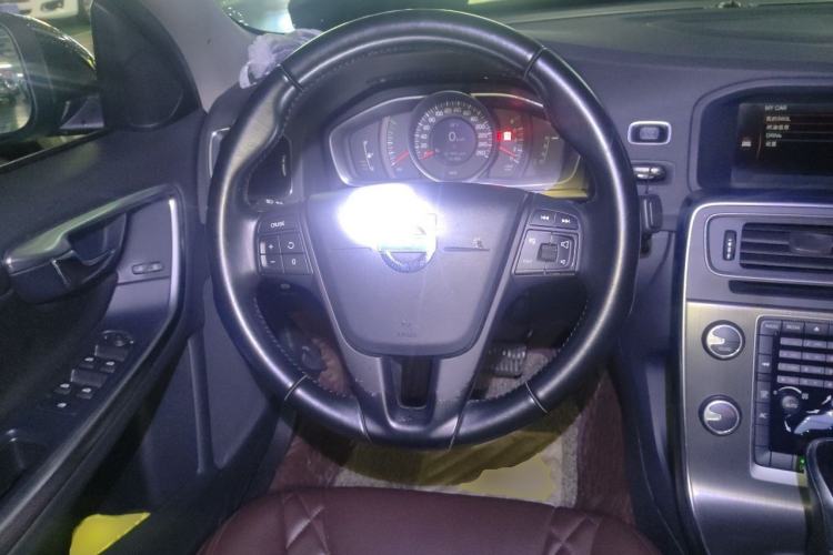 Used Volvo S60 2014 S60L 2.0T Intelligent Upgrade Edition