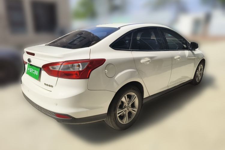 Used Ford Focus 2012 Sedan 1.6L Automatic Fashion Edition