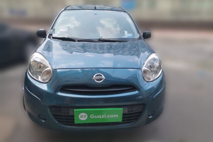 Used Nissan March 2015 1.2L Manual Easy-Enjoy Version
