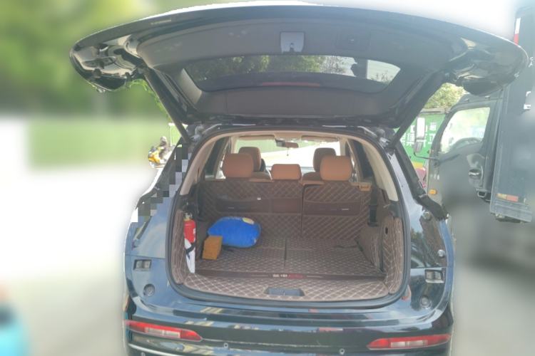 Used Landian E5 2024 Honor Edition 100KM Premium Model 7 Seats Trunk