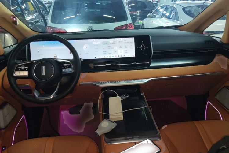 Used Wey Gaoshan 2023 Four-Wheel-Drive Executive Extended Version Center Console