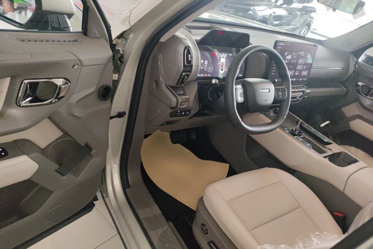 Used Haval H Dog New Energy 2026 Model Hi4 150km Trendy Electric Edition Driver Seat