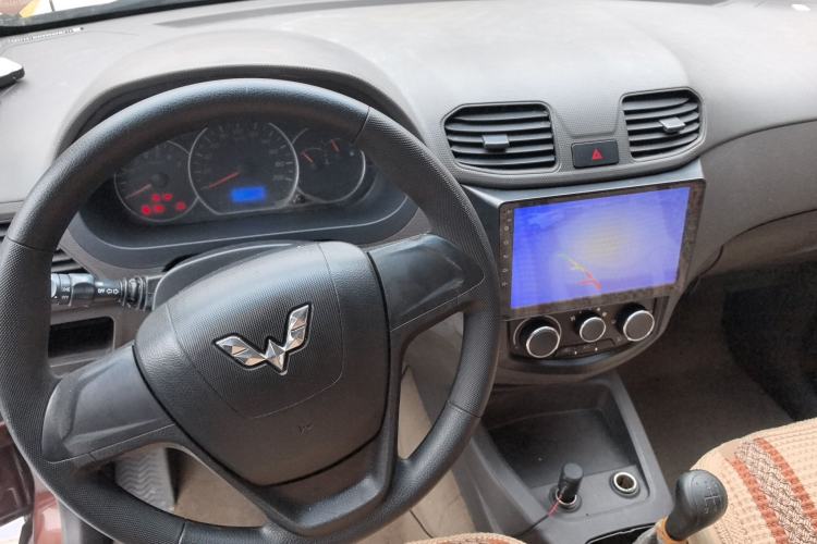 Used Wuling Hongguang 2014 1.5L S Standard Version
