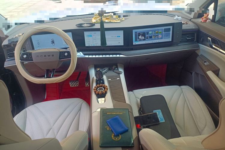 Used Roewe RX9 2023 2.0T Four-Wheel Drive Luxury Edition
