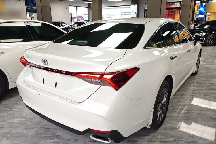 Used Toyota Avalon 2019 2.0L Luxury Edition China VI Standard
