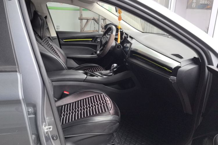 Used Roewe i5 2021 1.5L CVT Platinum Edition
