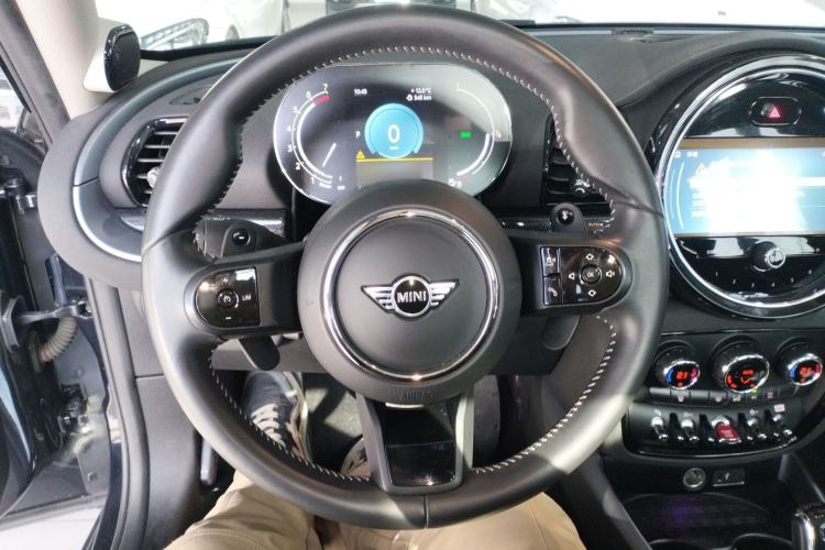 Used MINI Clubman 2023 2.0T COOPER S Connoisseur