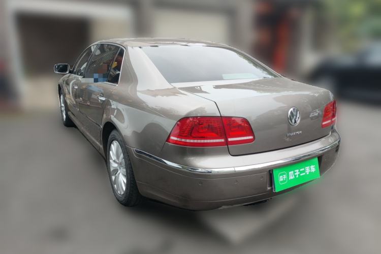 Used Volkswagen Phaeton 2011 3.6L V6 5-Seater Extended Business Edition
