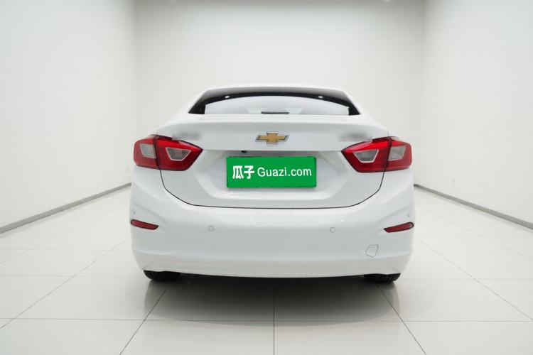 Used Chevrolet Cruze 2017 1.5L Automatic Pioneer Sunroof Edition
