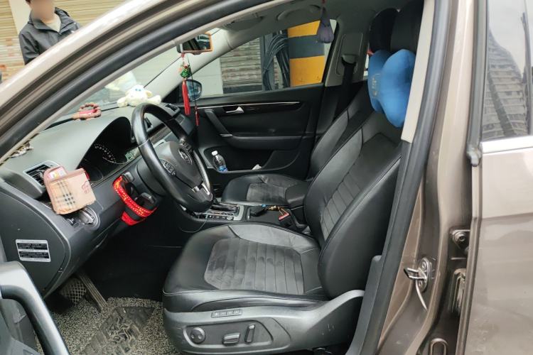 Used Volkswagen Magotan 2012 Facelift 2.0 TSI Prestige Model
