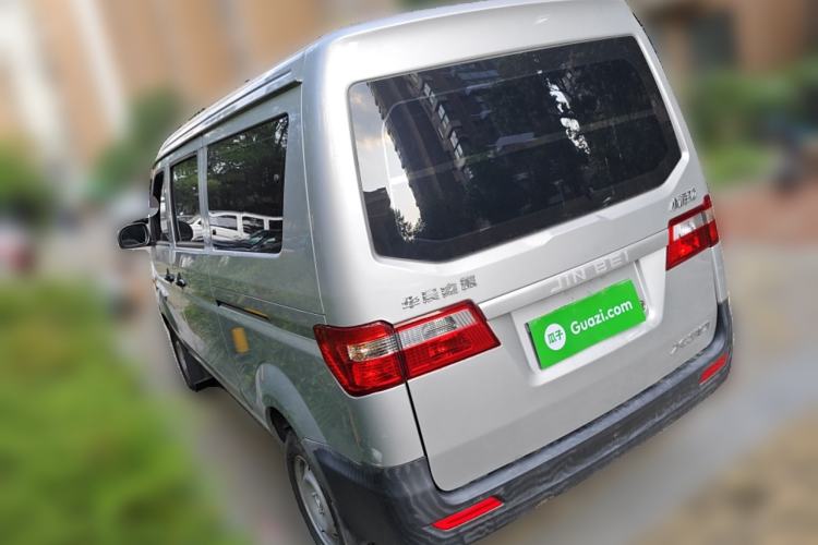 Used Jinbei Hiace X30 2023 1.5L Super-Comfortable Passenger Van 5/6/7-Seater Non-Air-Conditioned Version Model SWC15M
