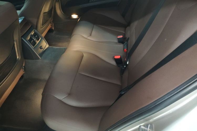 Used BMW 3 Series 2018 320Li Fashion Model Left Rear Seat