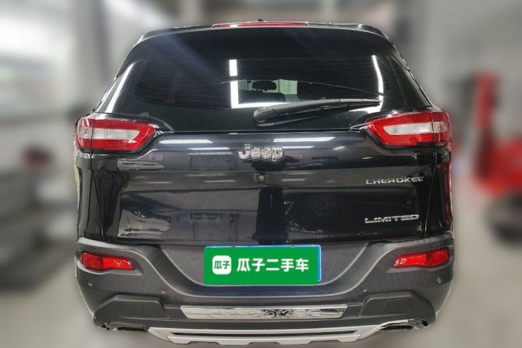 Used Jeep Cherokee 2017 2.4L Leading Edition