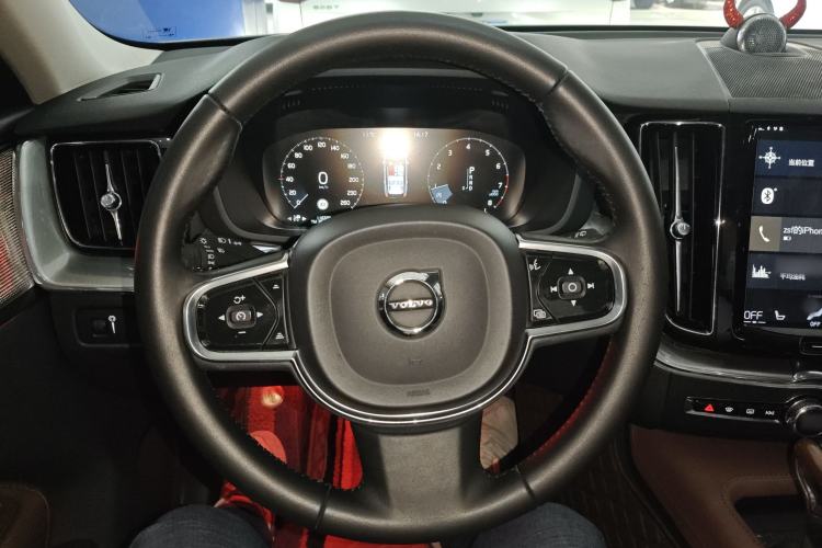 Used Volvo XC60 2019 T5 4x4 Zhiyuan Edition China VI Standard