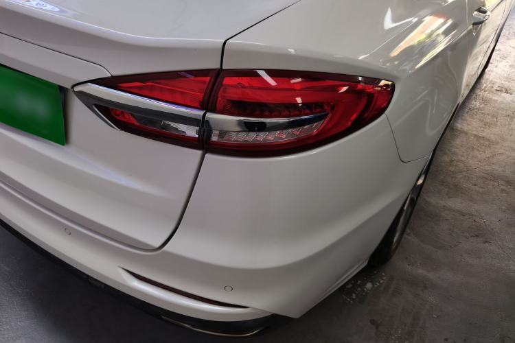 Used Ford Mondeo 2018 EcoBoost 180 Smart Control Fashion Model China VI Standard