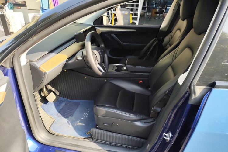 Used Tesla Model Y 2022 Rear-Wheel-Drive Version