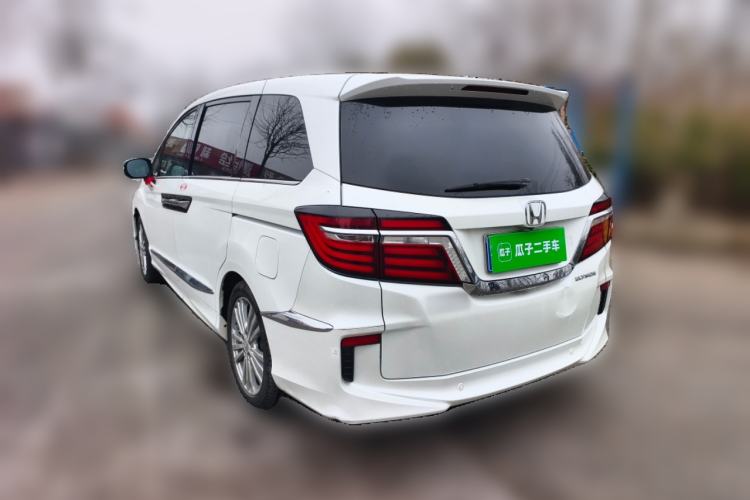 Used Honda Elysion 2016 2.4L Supreme Edition
