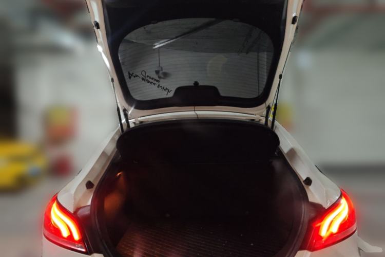 Used MG 6 2017 20T Manual Luxury Smart Connect Version China V Standard
