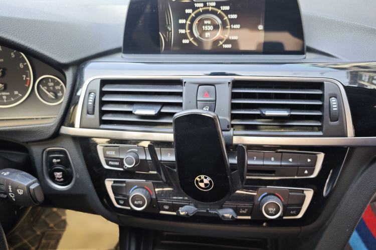 Used BMW 3 Series 2017 320Li Fashion Model Interior 4