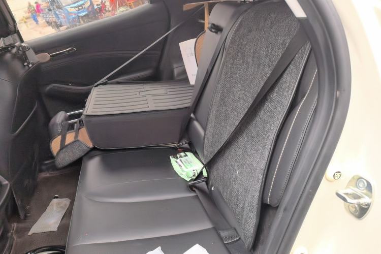 Used Baojun Yunhai 2024 600km Pure Electric Version Left Rear Seat