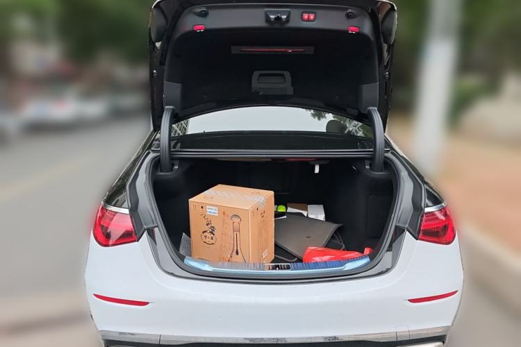 Used Mercedes-Benz Maybach S-Class 2021 S 480 4MATIC Trunk