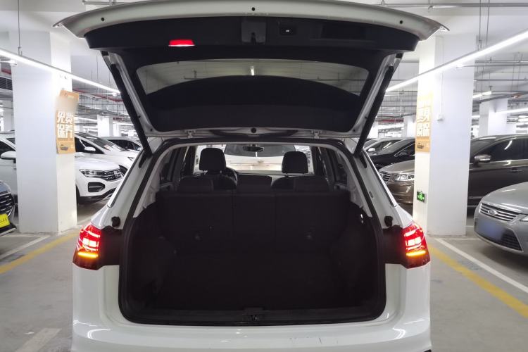 Used Volkswagen Tayron 2022 330TSI Two-Wheel Drive Luxury Smart Connectivity Version