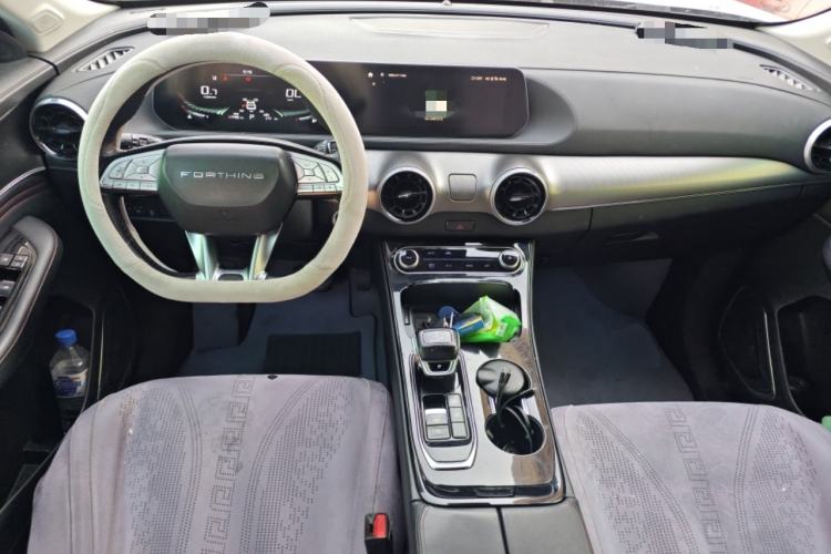 Used FORTHING T5 EVO 2021 1.5TD DCT Diamond Edition Center Console