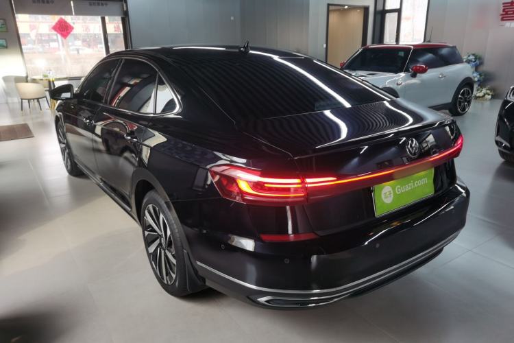 Used Volkswagen Passat 2022 330TSI Starry Luxury Edition
