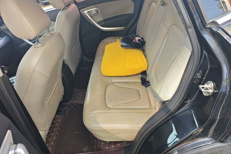 Used Bestune X80 2013 2.0L automatic luxury version