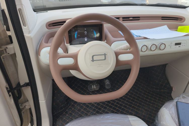 Used Bestune Pony 2025 222km Range Elegant Horse