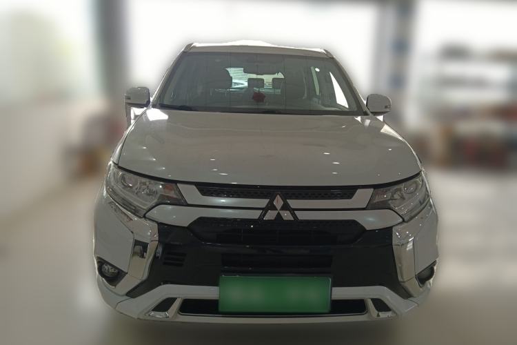 Used Mitsubishi Outlander 2021 Revised Version 2.0L Two-Wheel Drive Enjoyment Edition 5 Seats Front