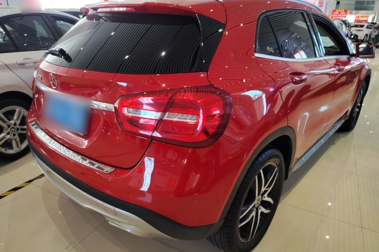 Used Mercedes-Benz GLA 2016 GLA 220 4MATIC Fashion Edition Rear Right 45 Deg