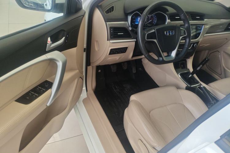 Used Geely Auto Emgrand 2017 Sedan Million Edition 1.5L Manual Luxury Model
