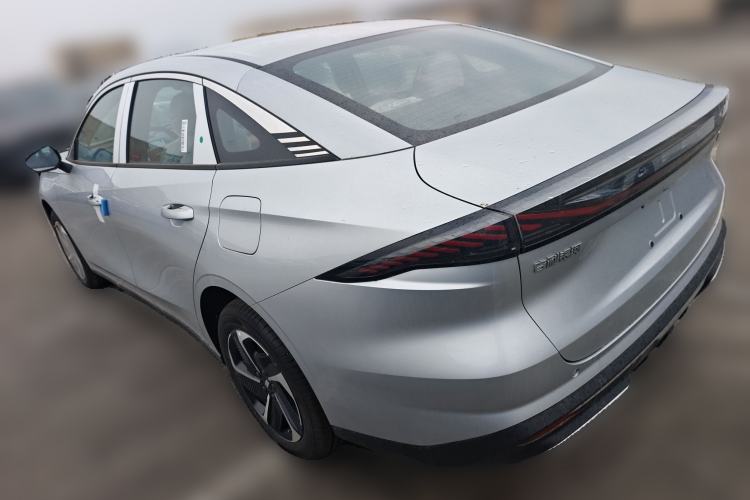 Used Geely Galaxy L6 2025 EM-i 140km Explorer+ Edition Rear Left 45 Deg